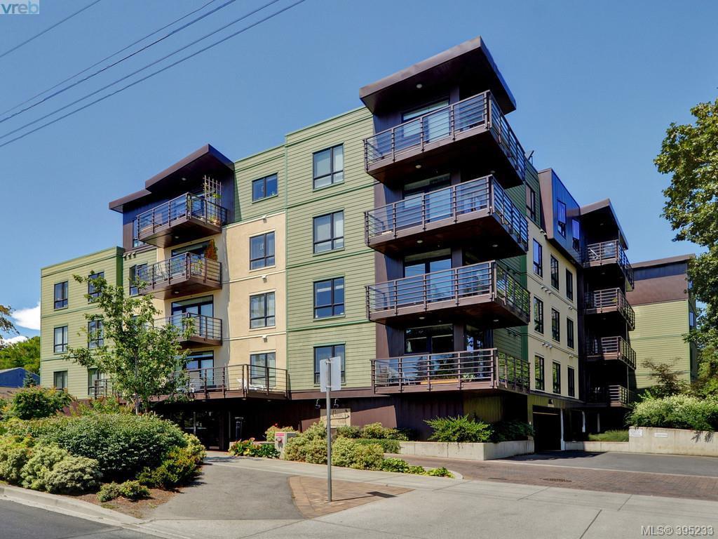 982 Mckenzie Ave - Photo 1