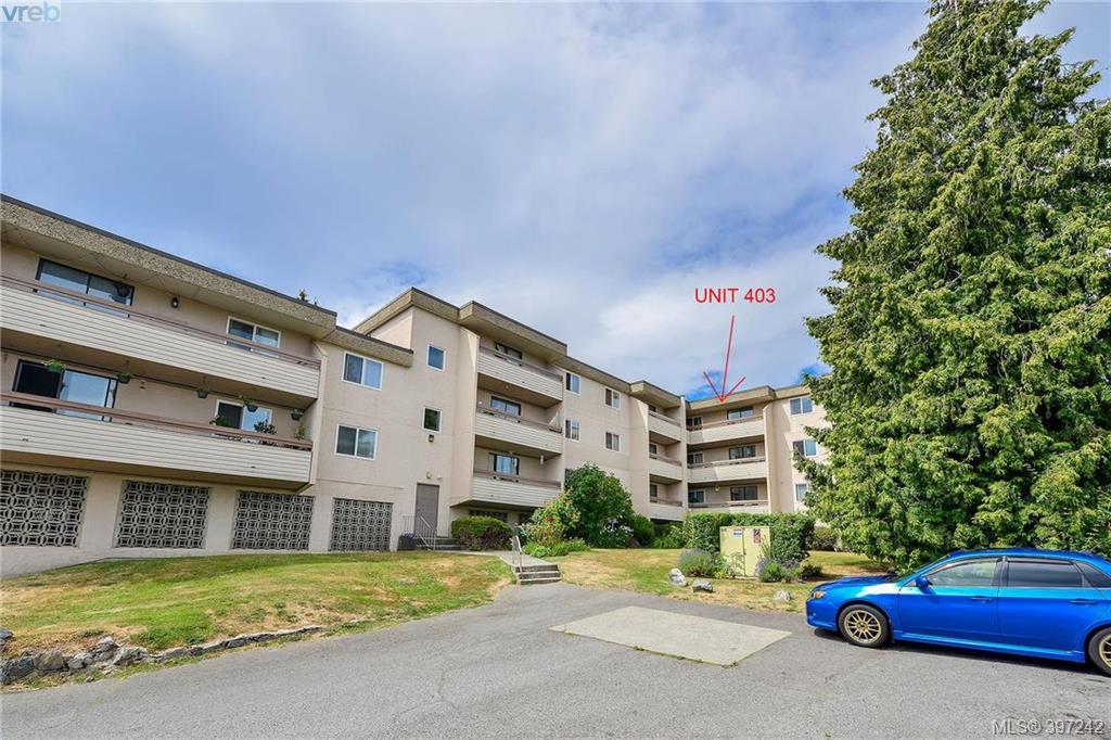 3235 Quadra St - Photo 1