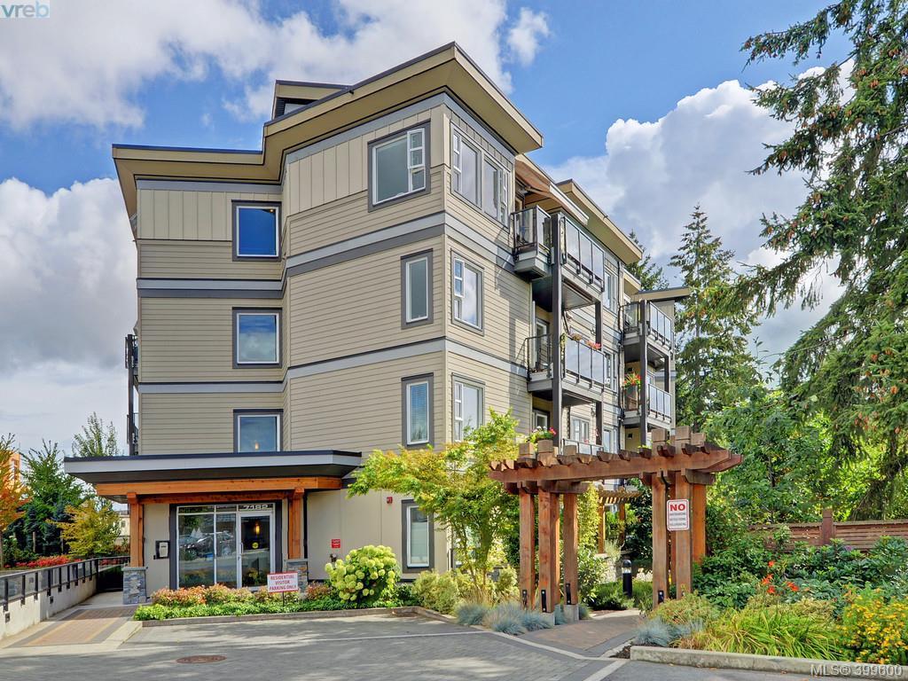 7182 West Saanich Rd - Photo 1