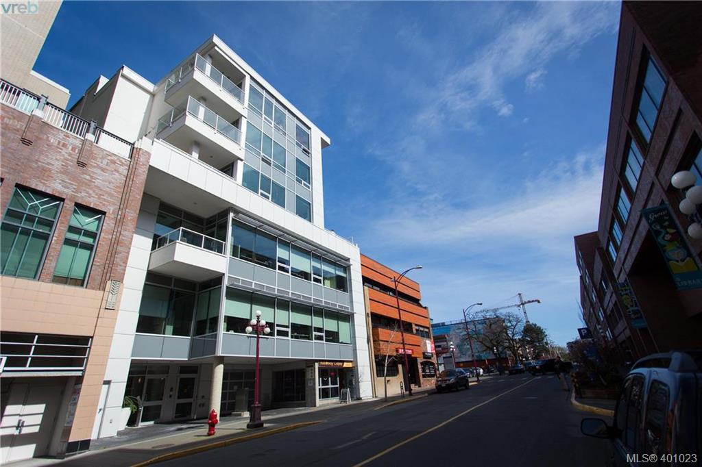 732 Broughton St - Photo 1
