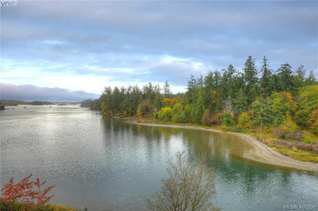 485 Island Hwy - Photo 1