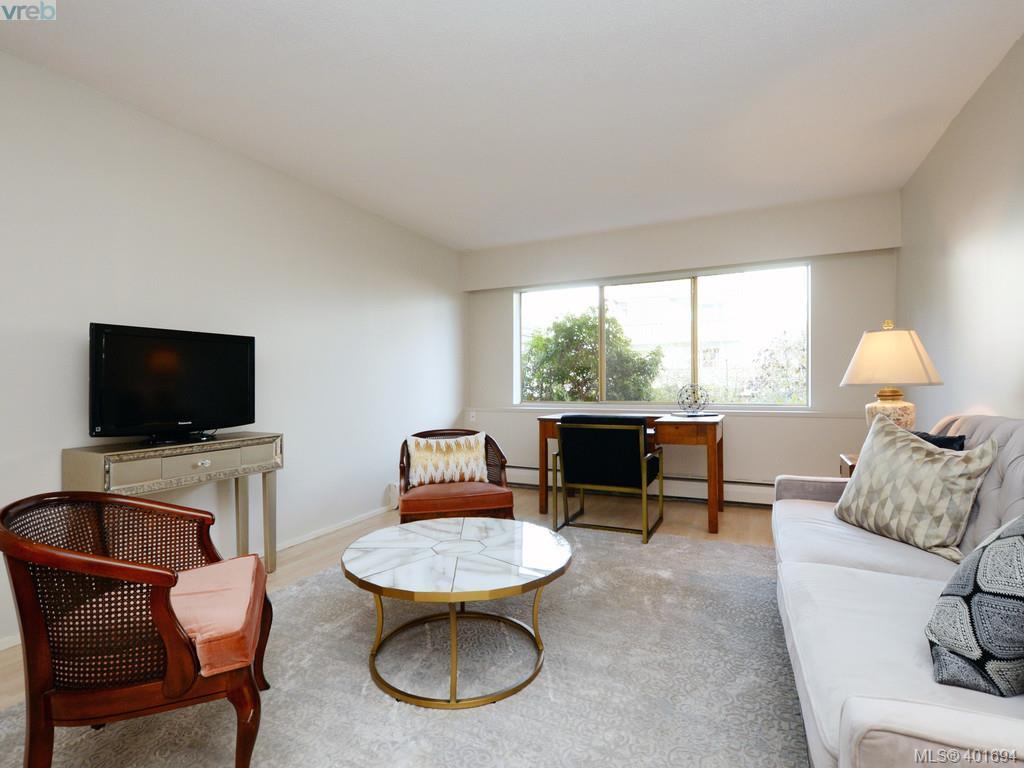 964 Heywood Ave - Photo 1