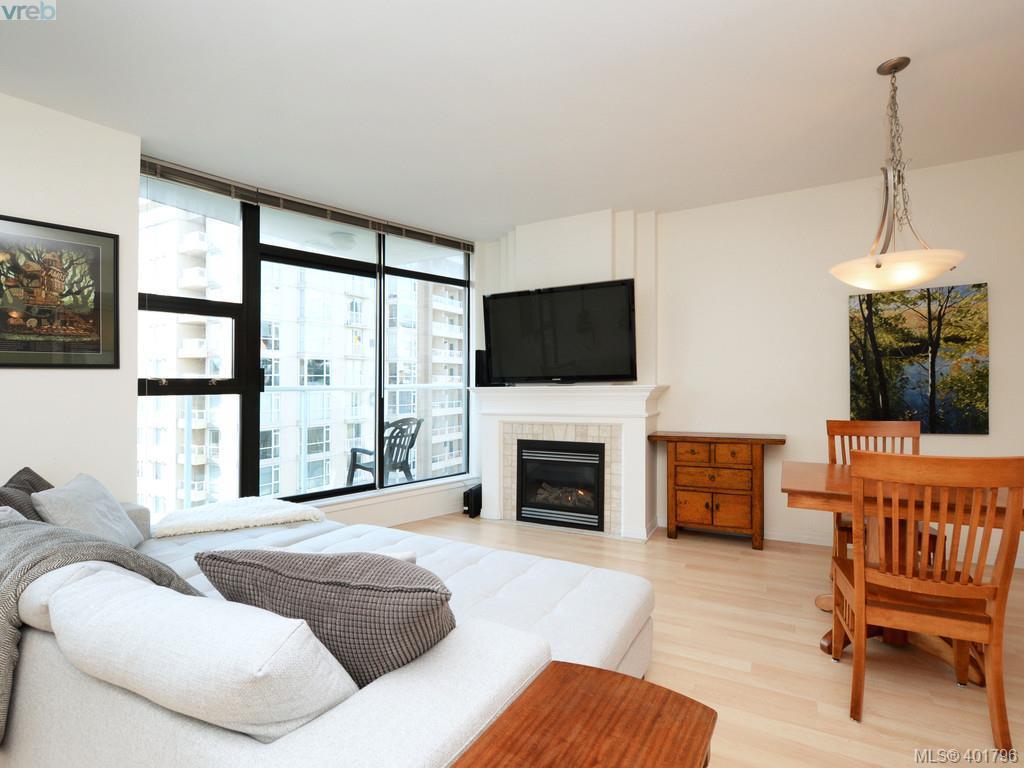 860 View St - Photo 1