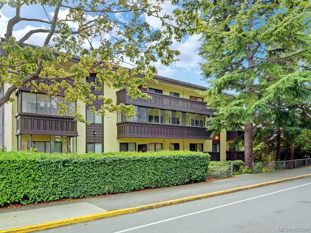 1121 Esquimalt Rd - Photo 1