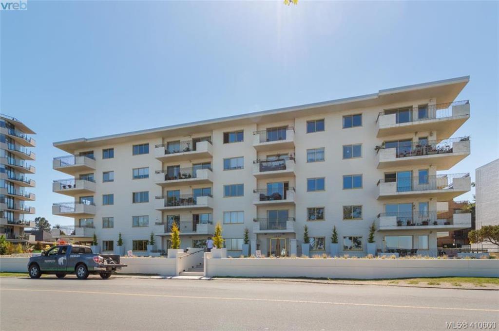 1440 Beach Dr - Photo 1