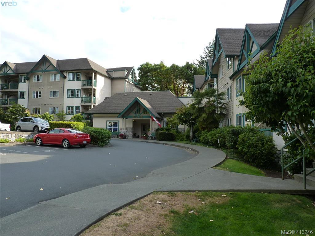 290 Island Hwy - Photo 1
