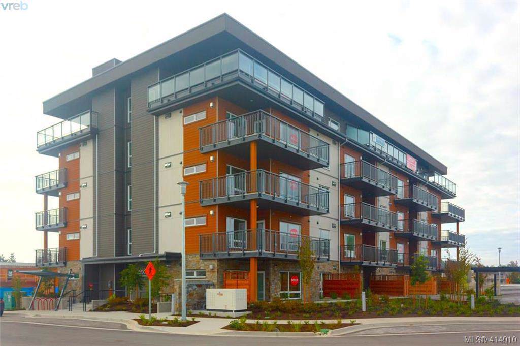 2500 Hackett Cres - Photo 1