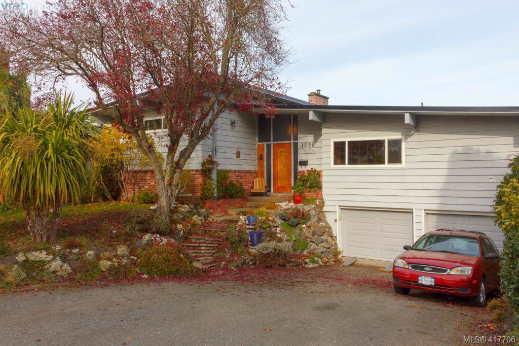 1598 Mileva Lane - Photo 1