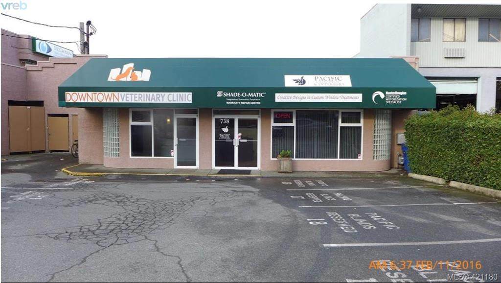 738 Caledonia Ave - Photo 1