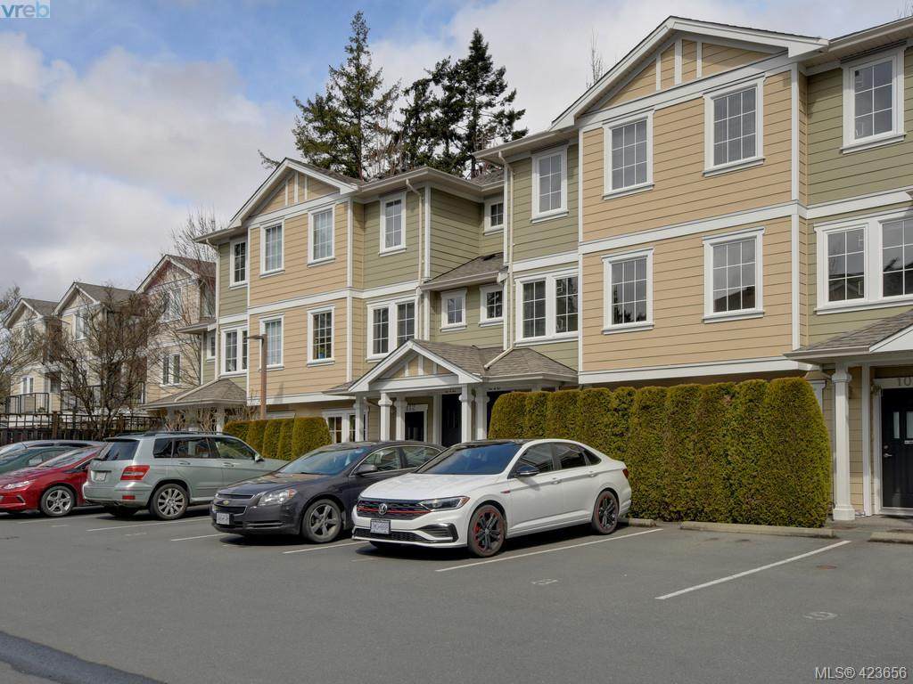 820 Brock Ave - Photo 1