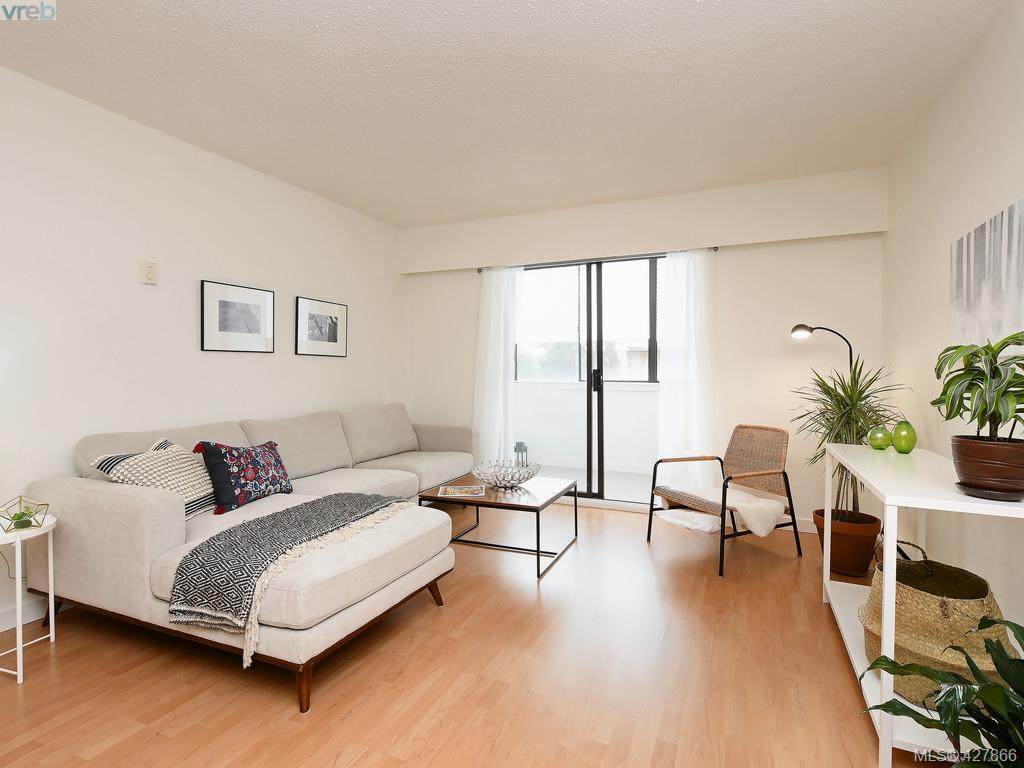 2610 Graham St - Photo 1