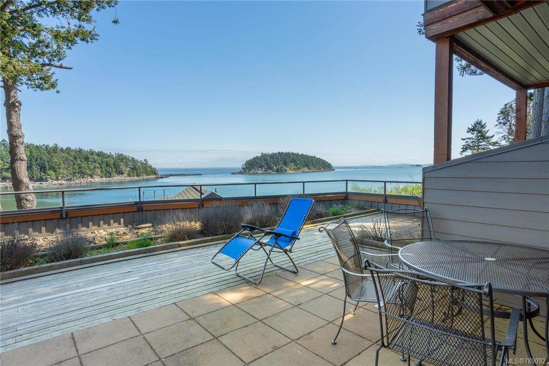 494 Arbutus Dr - Photo 1