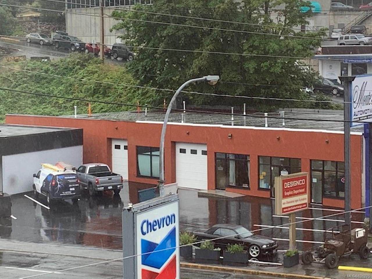 221 Terminal Ave - Photo 1