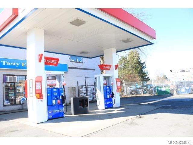 5880 York Rd - Photo 1