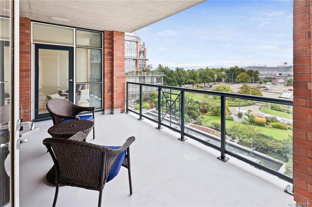21 Dallas Rd - Photo 1