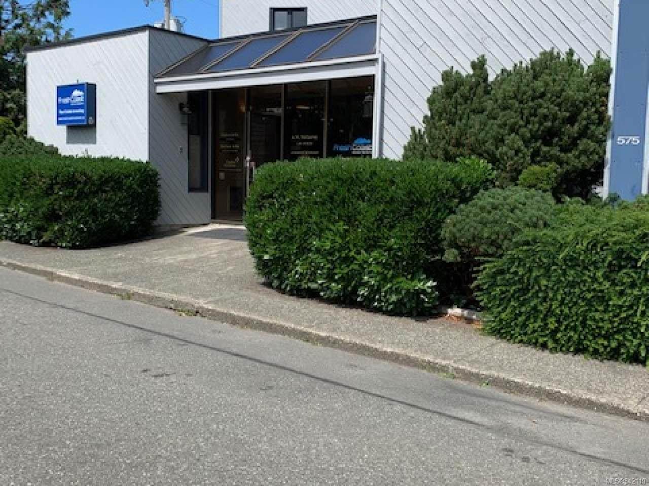 575 10th St - Photo 1