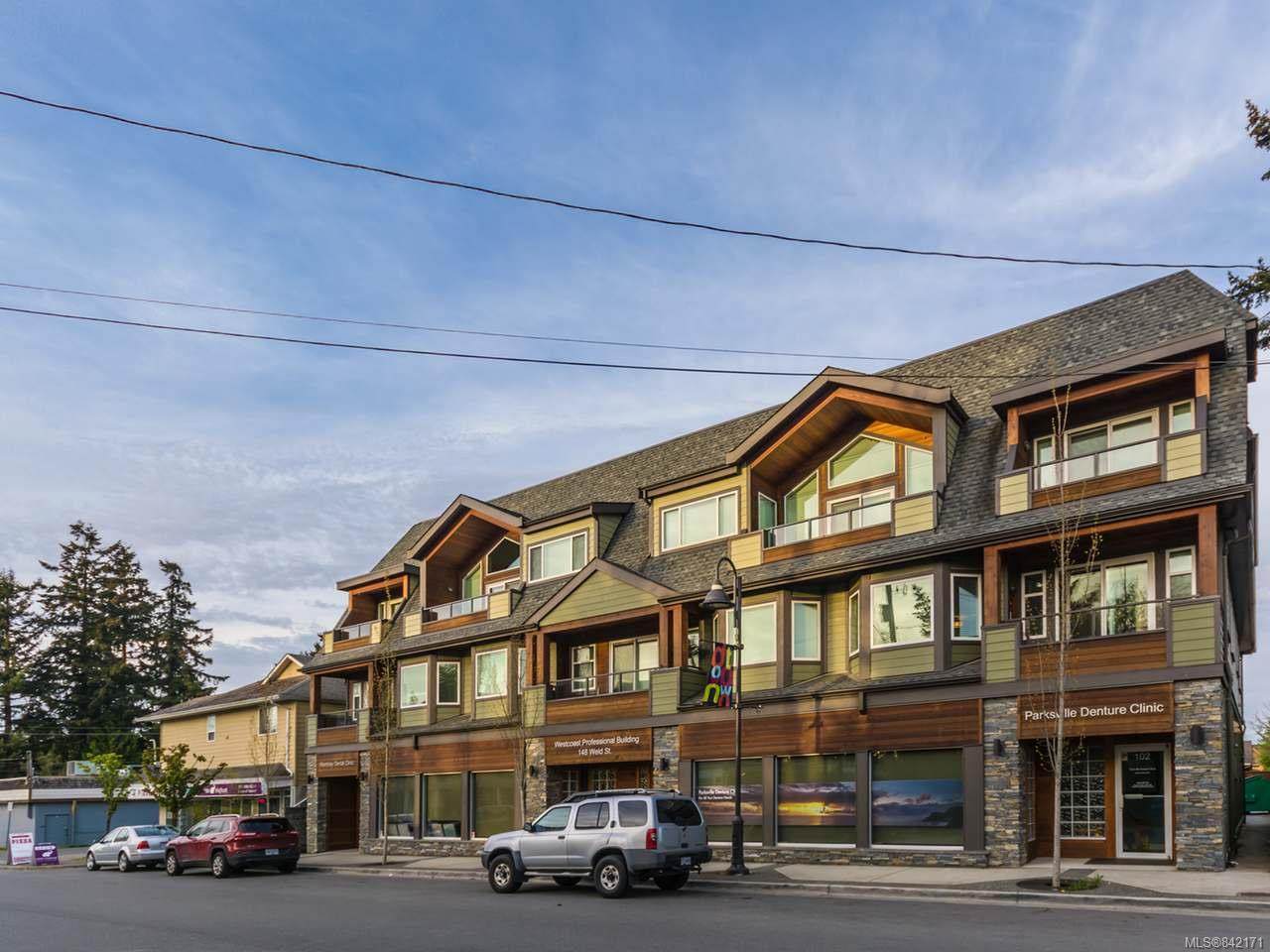 148 Weld St - Photo 1