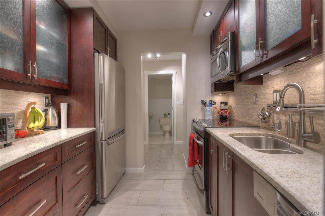 1518 Pandora Ave - Photo 1
