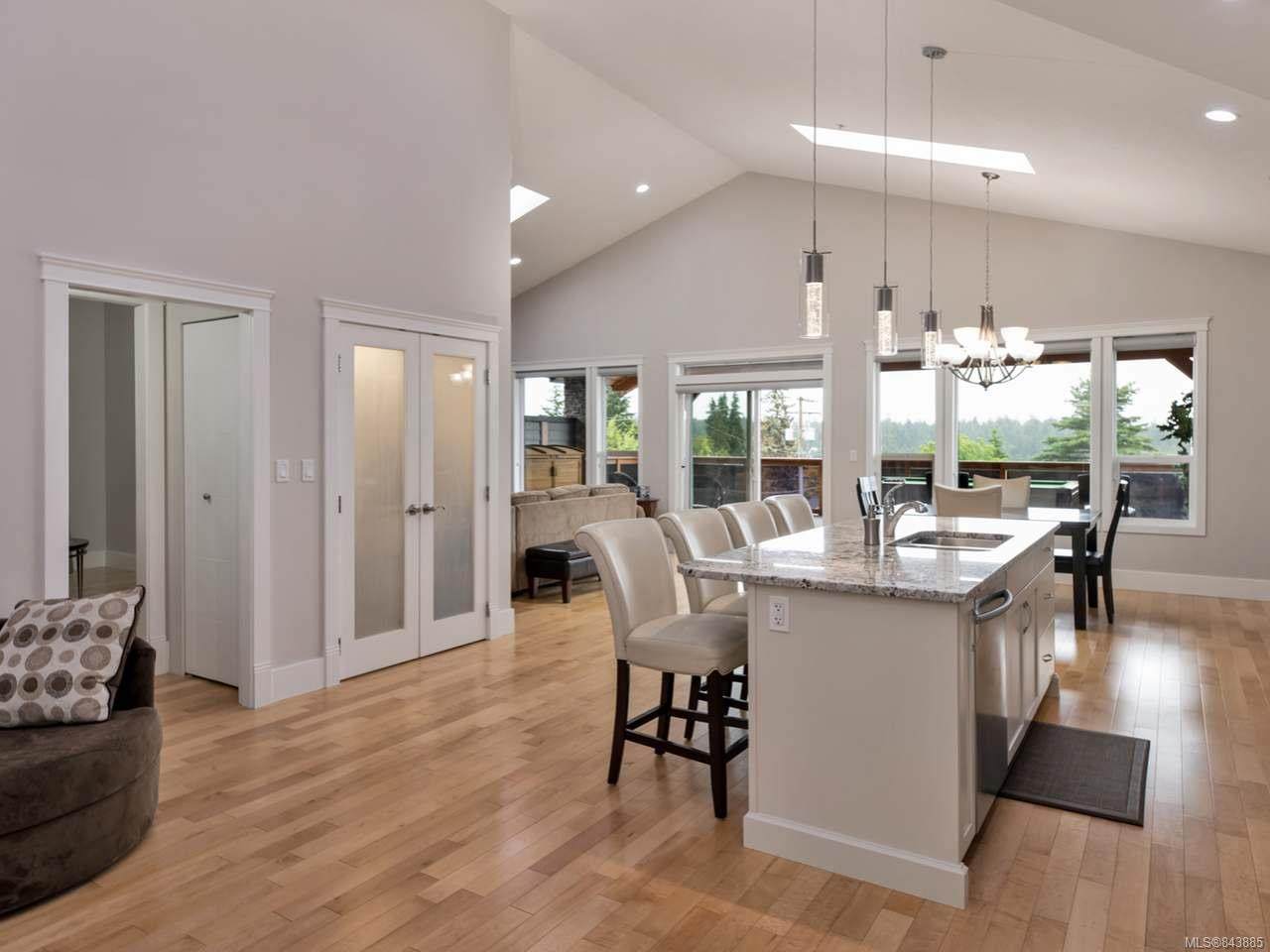 679 Terminal Ave - Photo 1