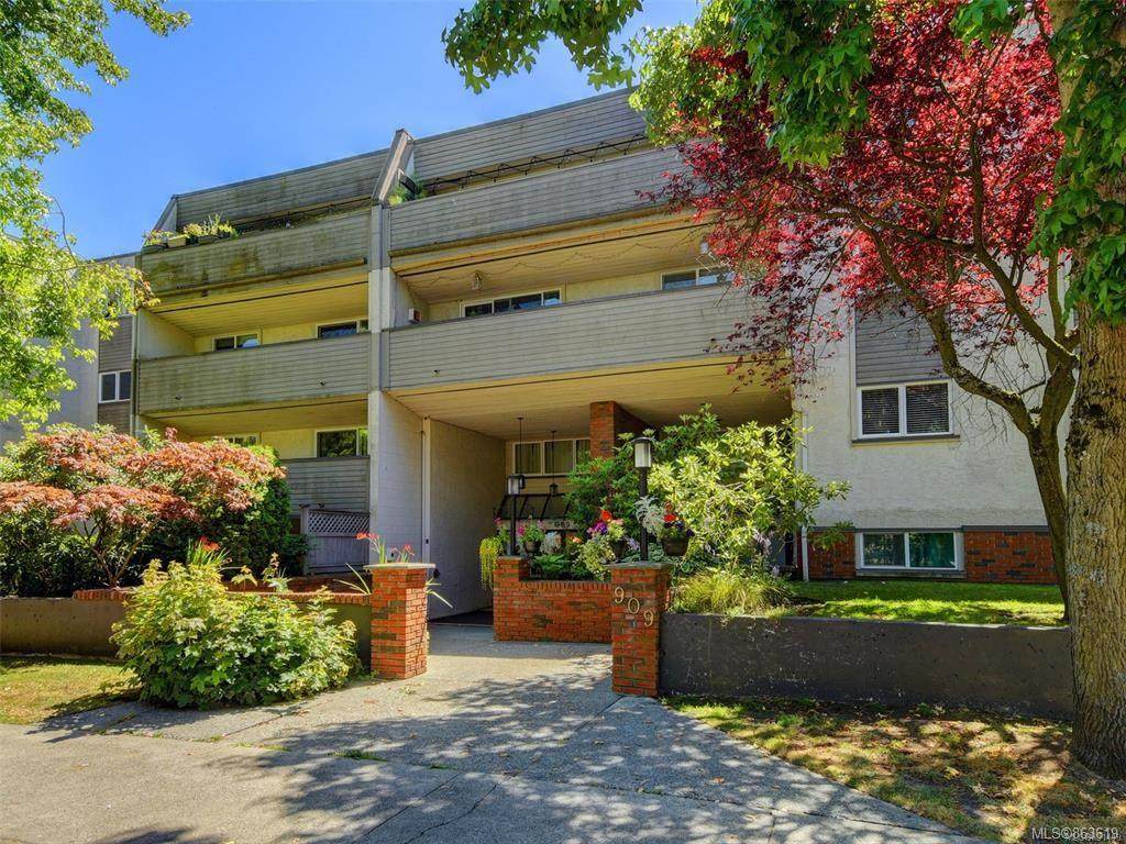 909 Pembroke St - Photo 1