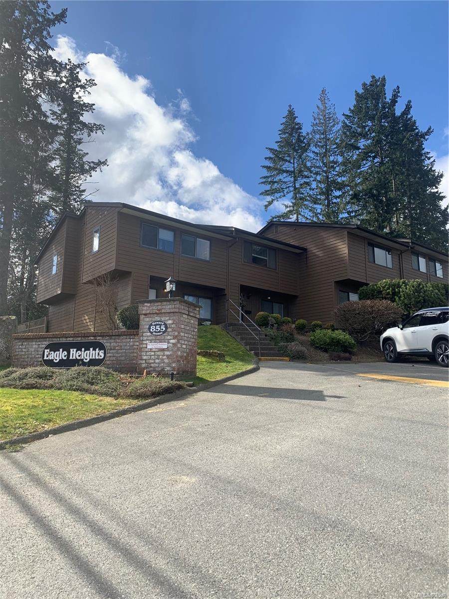 855 Howard Ave - Photo 1