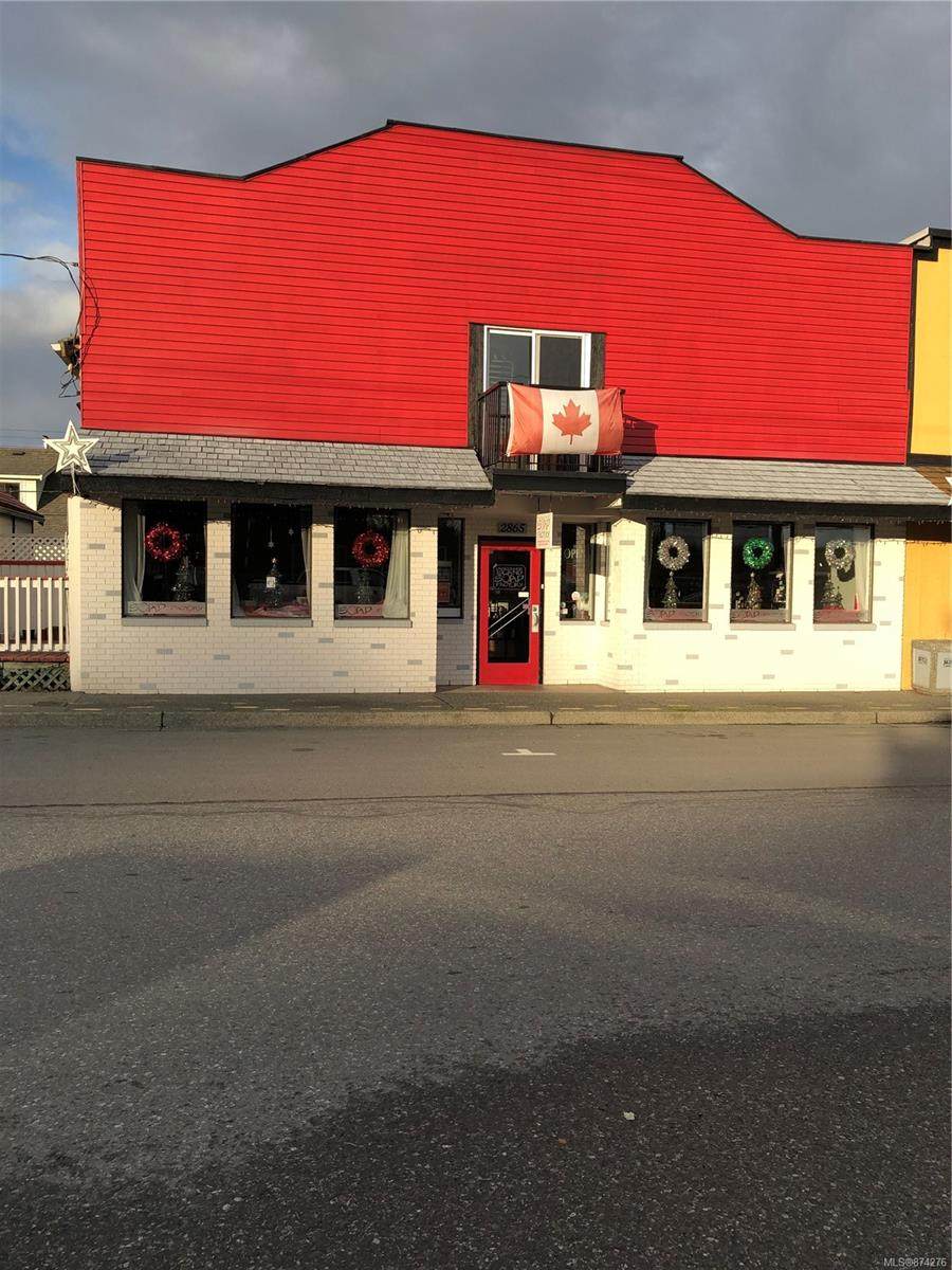 2865 Oak St - Photo 1