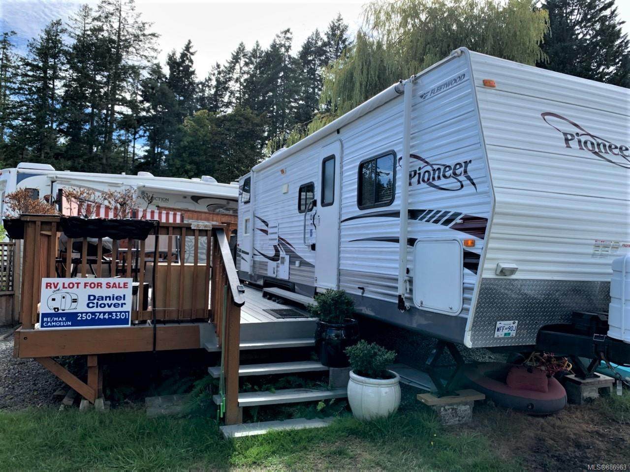 171 Tripp Rd - Photo 1