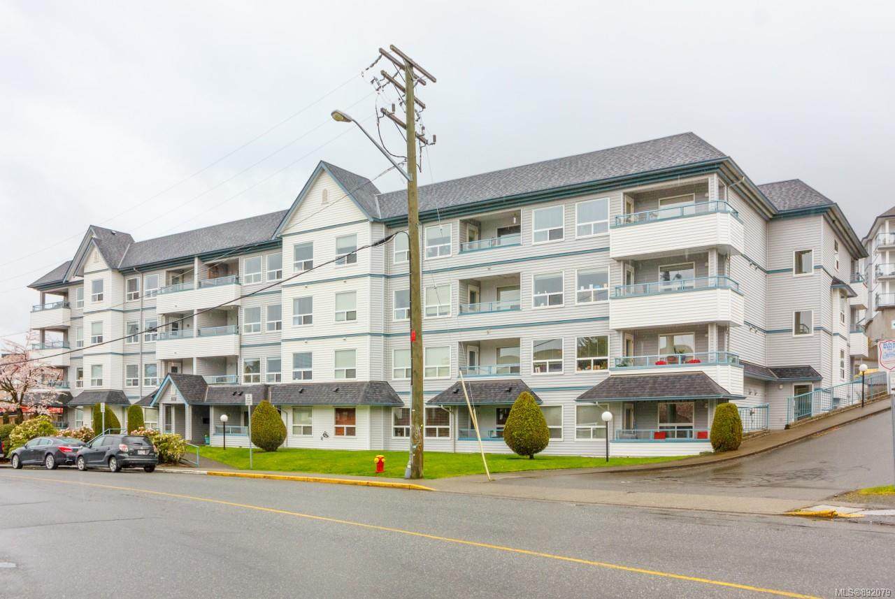 1631 Dufferin Cres - Photo 1