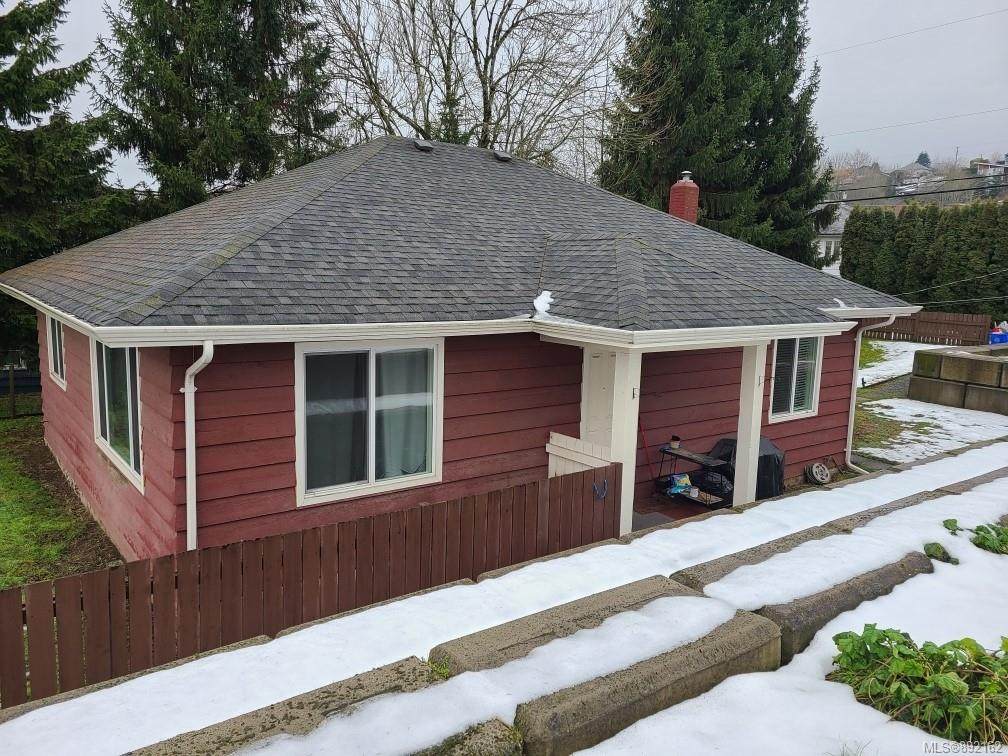 922 Esplanade Ave - Photo 1