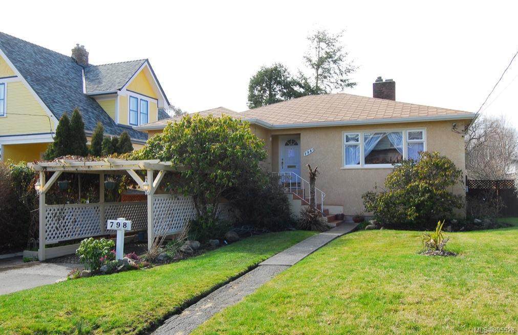 798 Linkleas Ave - Photo 1