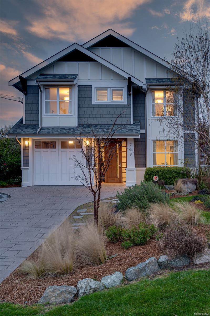 759 Linkleas Ave - Photo 1