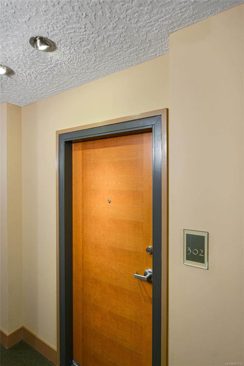 631 Brookside Rd - Photo 1