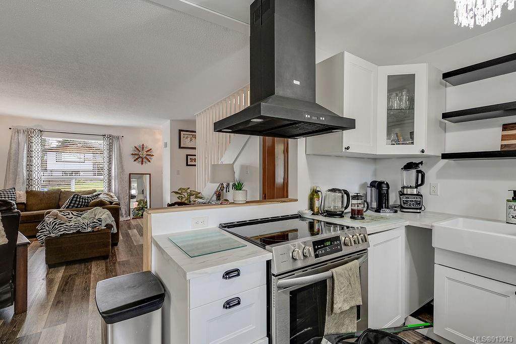 2031/2033 Melville Dr - Photo 1