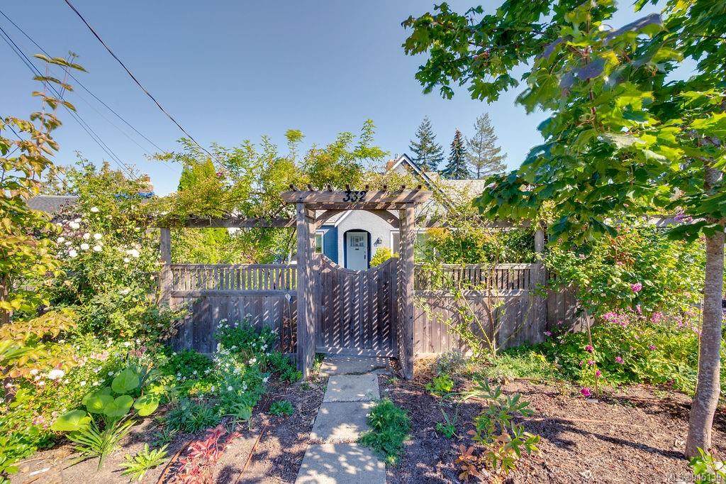 332 Davida Ave - Photo 1