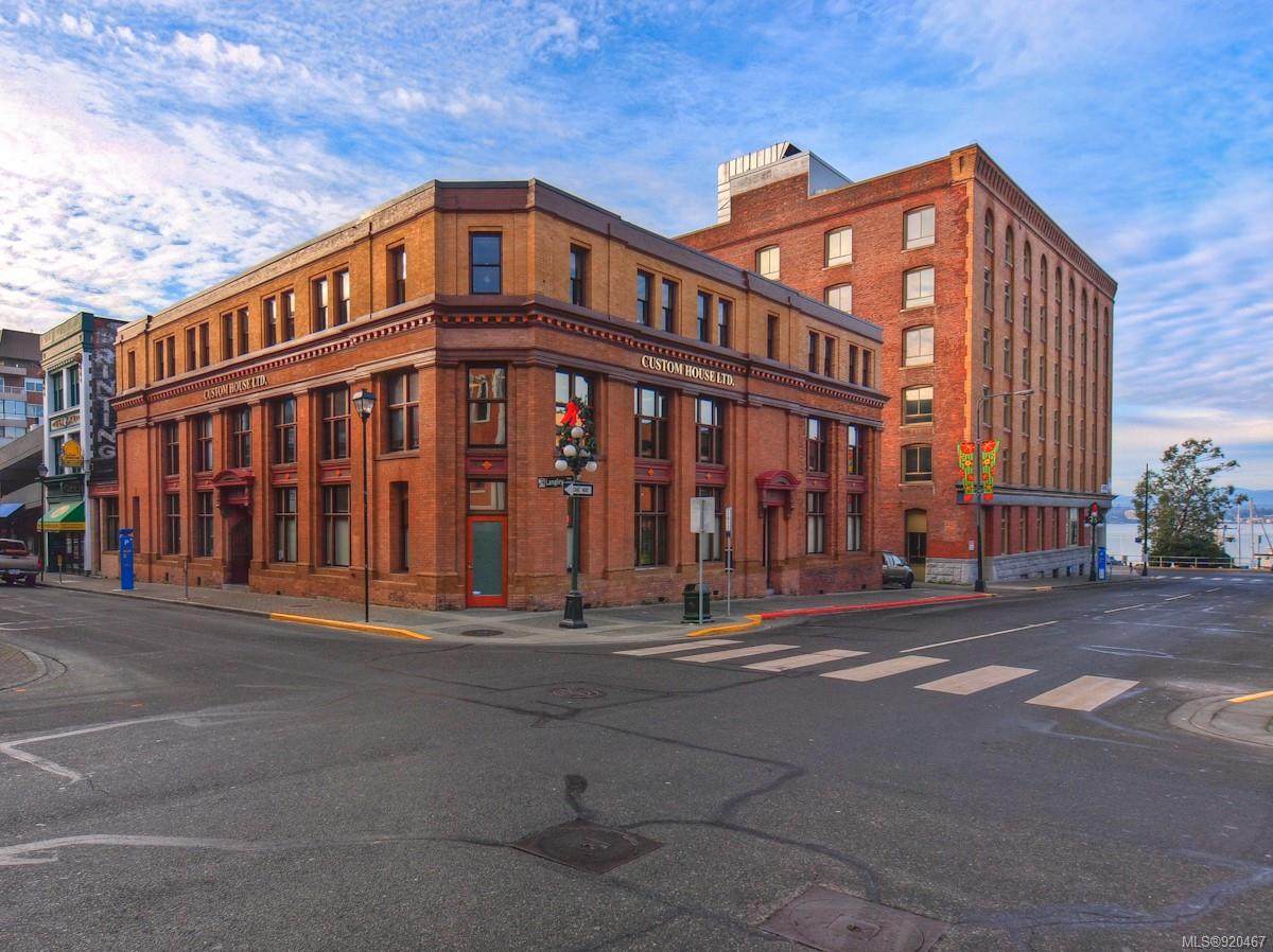 1016 Langley St - Photo 1