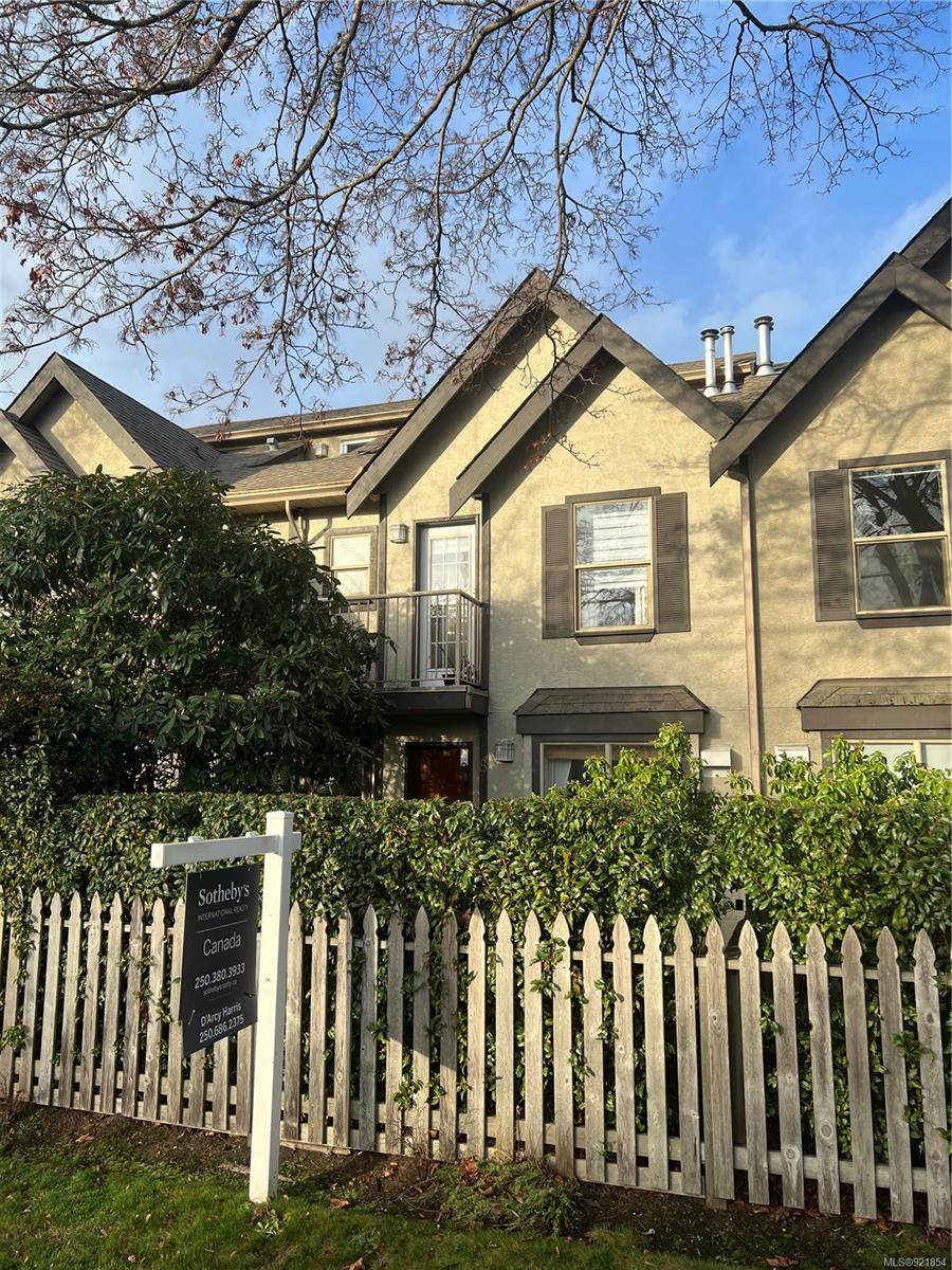 1010 Pembroke St - Photo 1