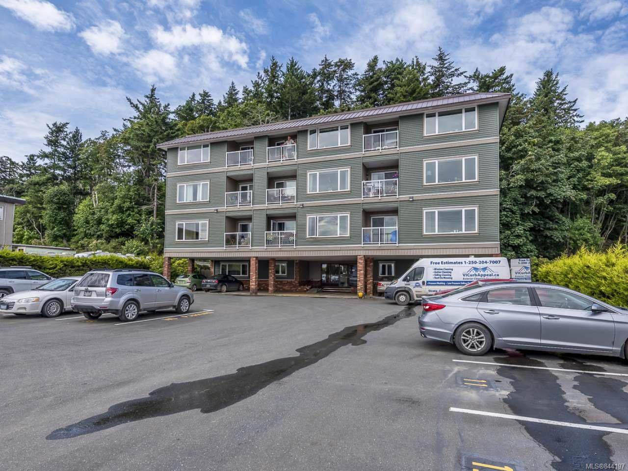 894 Island Hwy - Photo 1
