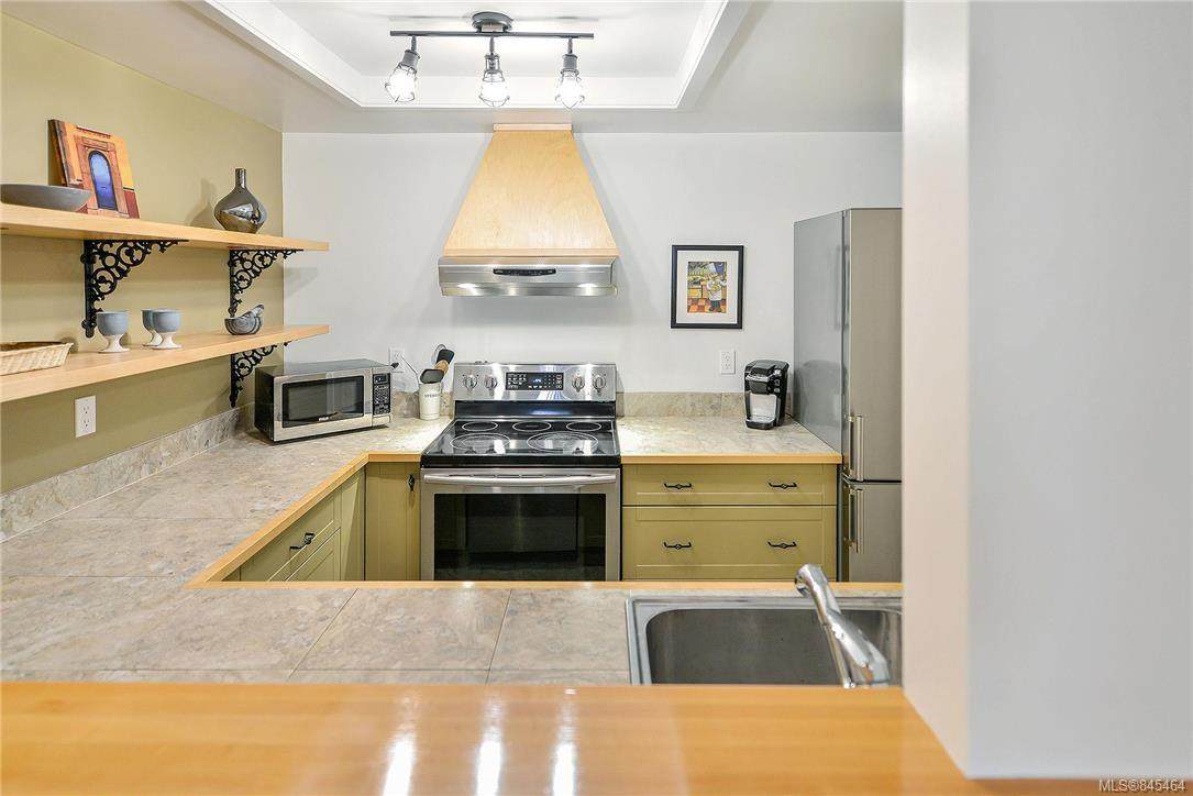 1252 Pandora Ave - Photo 1
