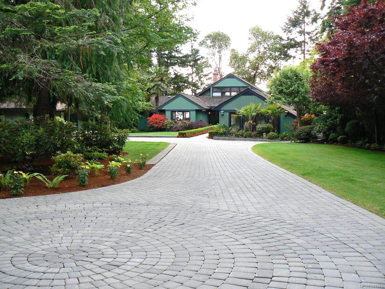 663 Towner Park Rd - Photo 1