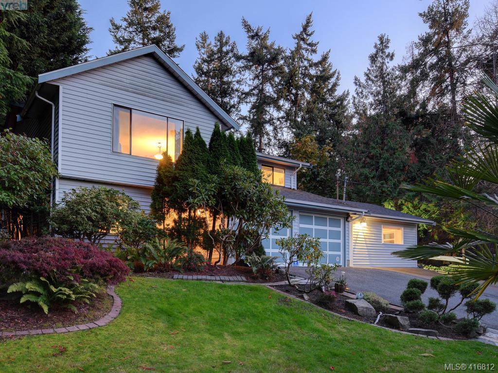 1031 Readings Dr - Photo 1