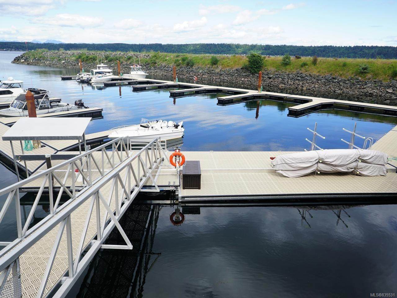 27 Island Hwy - Photo 1