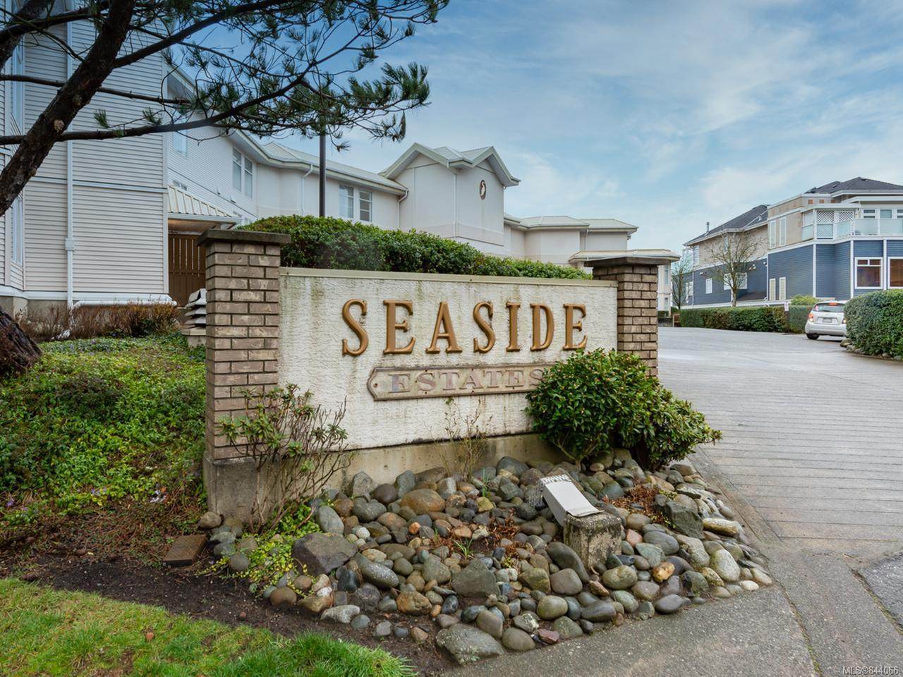 87 Island Hwy - Photo 1