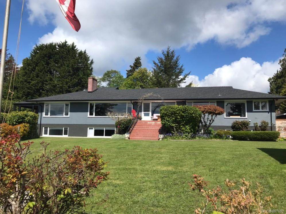 5957 Sooke Rd - Photo 1