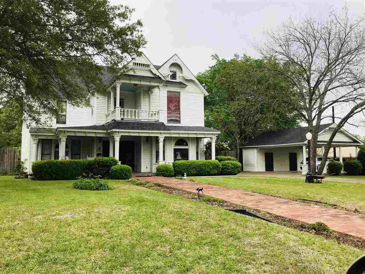 903 Grayson Street - Photo 1