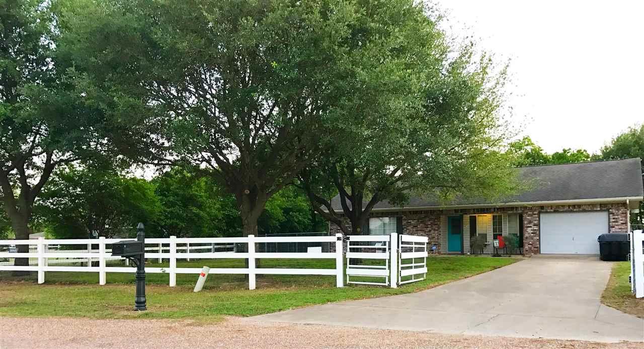 273 Hazelwood Dr - Photo 1