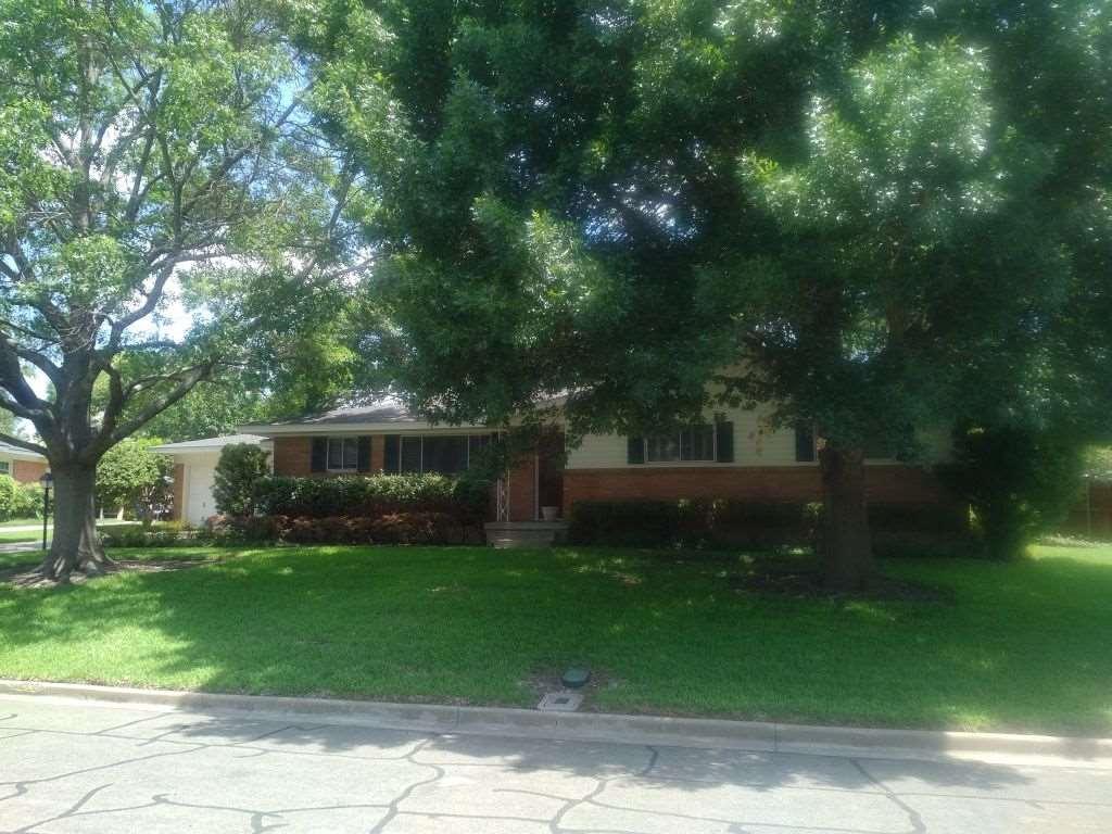 7017 Shady Oaks Dr - Photo 1