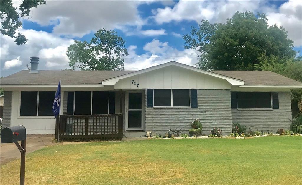 717 Billington Drive - Photo 1