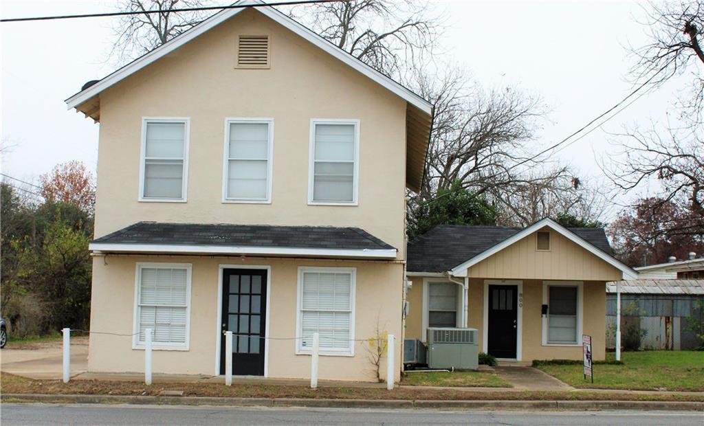 800 36th Street - Photo 1