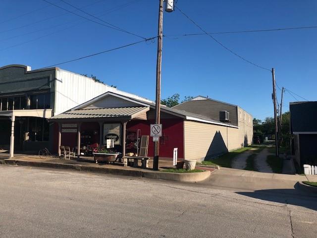 109 Center Street - Photo 1