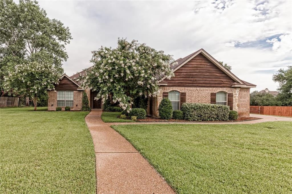 107 Laurel Oaks Lane - Photo 1